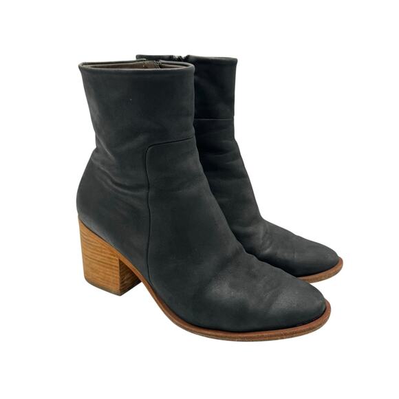 COCLICO designer Black leather minimalist ankle boots made in Spain - Picture 7 of 16